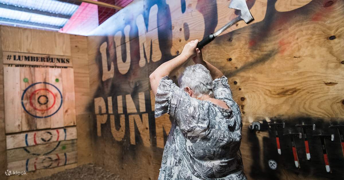 Axe Throwing Experience in Gold Coast Klook